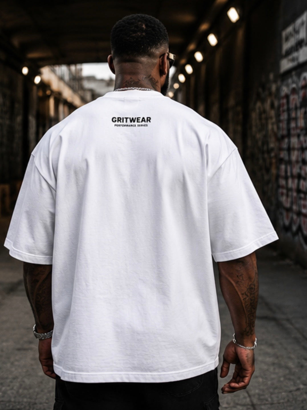 STREET IDENTITY OVERSIZED TEE